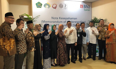 BNI Syariah tanda tangani nota kesepahaman dengan RS Haji Jakarta.