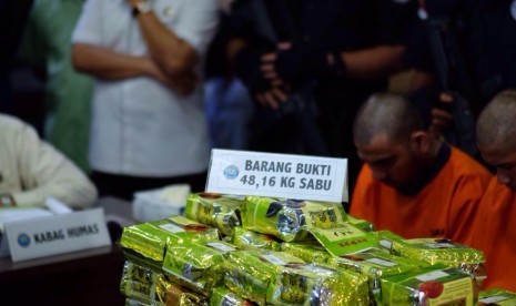 BNN and Customs raided illicit drugs smuggling from China in Medan, North Sumatra.