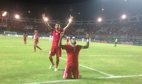 Boaz Solossa merayakan golnya ke gawang Vietnam. Indonesia menang 2-1 atas Vietnam pada semifinal pertama Piala AFF 2016.