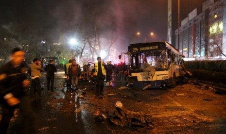 Bom mobil di Ankara, Turki