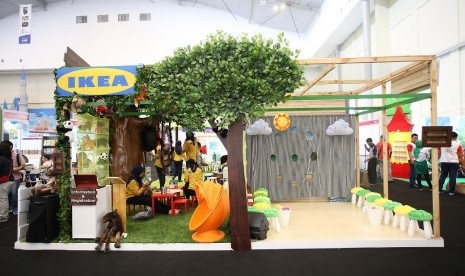 Booth IKEA di Jakarta Kids Fair.