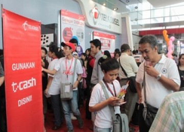 Booth Telkomsel di arena Pekan Raya Jakarta