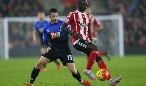 Bournemouth's Adam Smith in action with Southampton's Sadio Mane