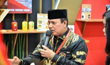 Kepala Badan Nasional Penanggulangan Terorisme Republik Indonesia ( BNPT RI), Komjen Pol Dr Boy Rafli Amar, memyatakan Terorisme mesti dilawan dengan berbagai cara termasuk Gerakan Cinta NKRI 