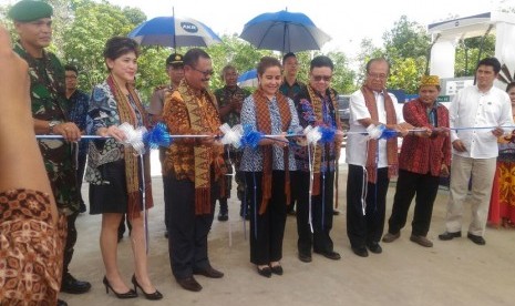 BPH Migas Meresmikan SPBU Milik AKR di Kabupaten Bengkayang, Kalimantan Barat, Rabu (8/11).