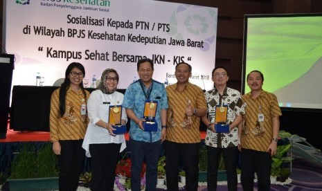 BPJS Kesehatan Kedeputian wilayah Jabar menggelar acara sosialisasi program JKN-KIS kepada kalangan perguruan tinggi di Kota Bandung, Selasa (6/3).