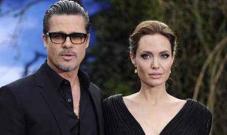 Brad Pitt dan Angelina Jolie. Brad Pitt gugat mantan istrinya, Angelina Jolie, karena jual saham kilang anggurnya. Ilustrasi.