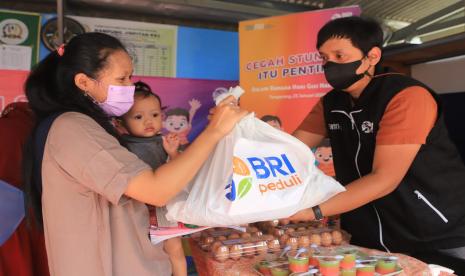 BRI mengadakan kegiatan Tanggung Jawab Sosial Lingkungan (TJSL)/CSR BRI Peduli Stunting berupa pemberian bantuan “Cegah Stunting itu Penting”.