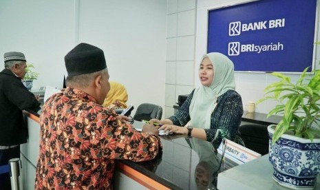 BRI Syariah implementasikan Qanun Lembaga Keuangan Syariah di Aceh.