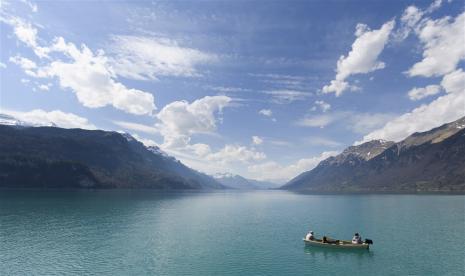 Brienz Lake, Iseltwald, Swiss menjadi lokasi syuting serial drama Korea, Crash Landing on You.