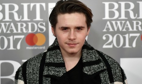 Brooklyn Beckham dan Nicola Peltz kini telah resmi menjadi suami istri.