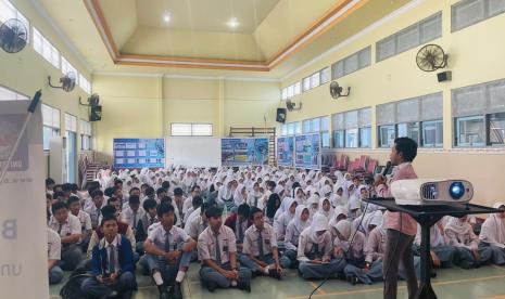 BSI (Bina Sarana Informatika) kampus Purwokerto berbagi ilmu Tips Agar Konten Tiktok Cepat FYP (For You Page). 