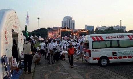 BSMI mendirikan Rumah Sakit Lapangan di Aksi Bela Baitul Maqdis di Monas Jakarta, Jumat (11/5).