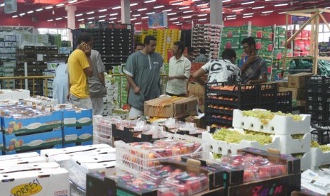  Saudi Kampanyekan Kesadaran Makan Buah. Foto:  Buah-buahan di Pasar Induk Kakiyah, Makkah