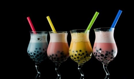 Bubble tea, pearl tea, atau teh boba mengandung gula yang lebih tinggi daripada es teh biasa. Mengonsumsinya dalam jumlah banyak dalam jangka panjang dapat membahayakan kesehatan.