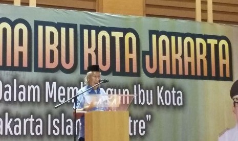 Budayawan Betawi Ridwan Saidi tampil sebagai pembicara pada Halaqah Ulama Ibukota Jakarta di Convention Hall Jakarta  Islamic Centre (JIC) Jakarta Utara, Rabu (12/8).