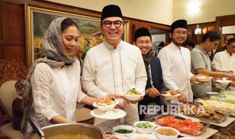 Buka puasa bersama dan tarawih di KBRI Wellington.