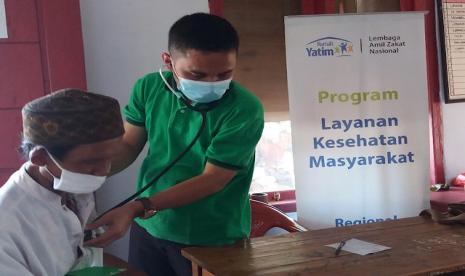 Bukan hanya dibidang ekonomi dan pendidikan, Rumah Yatim Jabodetabek bersama paramedis terus berupaya meningkatkan pelayanan kesehatan terhadap masyarakat kurang mampu.