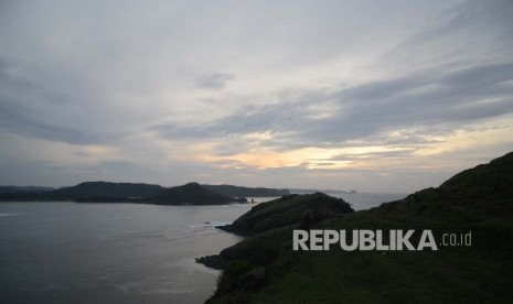 Bukit Merese Tanjung Aan, Lombok, NTB, Jumat (27/1). Mandalika, Wisata Syariah