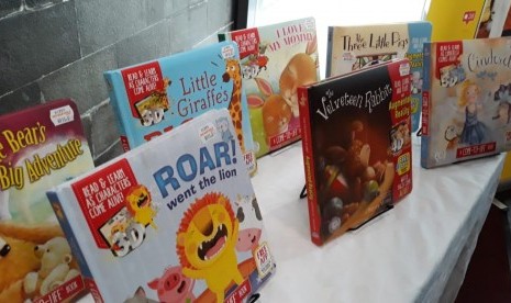 Buku anak berteknologi augmented reality yang dihadirkan di pameran buku Big Bad Wolf 2019.