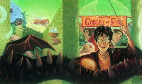 Buku Harry Potter and the Goblet of Fire (Harry Potter dan Piala Api).