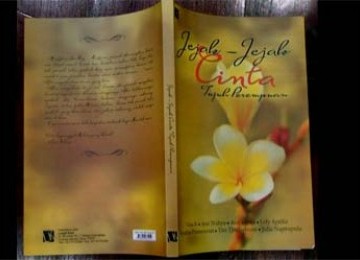 Buku Jejak-jejak Cinta Tujuh Perempuan