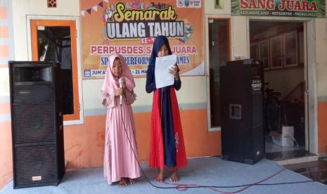 Bulan Maret ini, Perpusdes Sang Juara memperingati 4 tahun usianya. Berdiri sejak 2017 lalu dengan inisiasi program Rumah Zakat di Desa Berdaya Kedungrejoso, sampai saat ini Perpusdes Sang Juara terus berupaya meningkatkan kualitas dan nilai kebermanfaatan perpusdes bagi seluruh masyarakat.