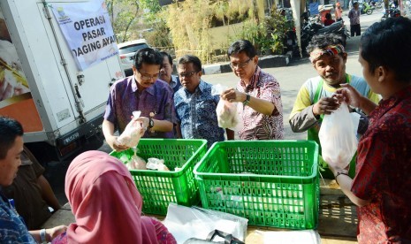 Operasi pasar Daging Ayam