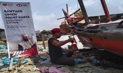 BUMMas Jauzul Hind melalui Rumah Zakat dan PT Bank HSBC Indonesia melakukan upgrade dan perbaikan pada perahu yang digunakan oleh Nurul, Sabtu (13/3).