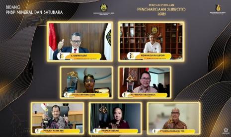 BUMN Holding Industri Pertambangan MIND ID, atau Mining Industry Indonesia, yang beranggotakan PT ANTAM Tbk, PT Bukit Asam Tbk, PT Freeport Indonesia, PT Inalum (Persero) dan PT Timah Tbk dengan bangga menyampaikan bahwa tiga perusahaan Anggota MIND ID berhasil meraih Penghargaan Subroto 2021 yang digelar oleh Kementerian Energi dan Sumber Daya Mineral (ESDM) pada Selasa, 28 September 2021.