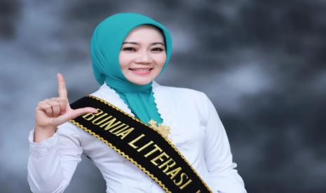 Bunda Literasi Jawa Barat Atalia Praratya S.Ip M.I.Kom 