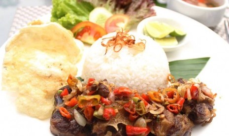 Buntut goreng sambal matah