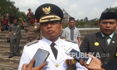 Bupati Bandung, Dadang M Nasser mengatakan di hari jadi Kabupaten Bandung ke 337, tantangan terberat adalah pembangunan di sektor lingkungan, Jumat (20/4).