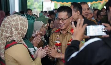 Bupati Bandung Dadang Supriatna mengaku bersyukur revisi Undang-undang tentang Perubahan Kedua atas Undang-Undang Nomor 6 Tahun 2014 tentang Desa berhasil dirampungkan dalam rapat antara Badan Legislasi DPR RI dengan Mendagri, Tito Karnavian, Senin (5/2/2024) lalu.