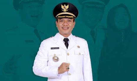 Bupati Bandung H Dadang Supriatna 