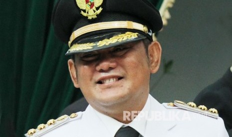 Kepala daerah yang wafat akibat Covid-19 punya riwayat penyakit penyerta. Bupati Bekasi Eka Supria Atmaja 