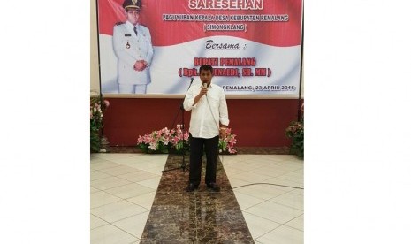 Bupati Kabupaten Pemalang Junaedi dalam acara Sarasehan Paguyuban Kepala Desa se-Kabupaten Pemalang