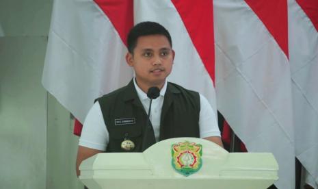 Bupati Kendal Dico Ganinduto maju sebagai calon wali kota Semarang.