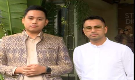 Bupati Kendal Dico Ganinduto manggandeng selebritas Raffi Ahmad untuk memajukan usaha mikro, kecil, dan menengah (UMKM) di Provinsi Jawa Tengah (Jateng). 