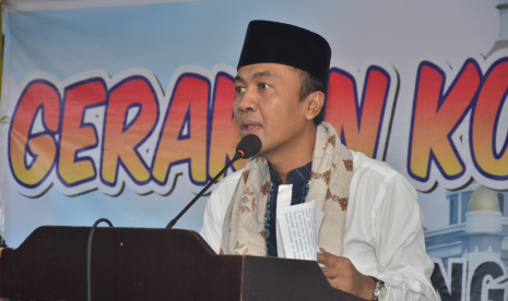 Bupati Lombok Barat, H  Fauzan Khalid SAg, MSi.