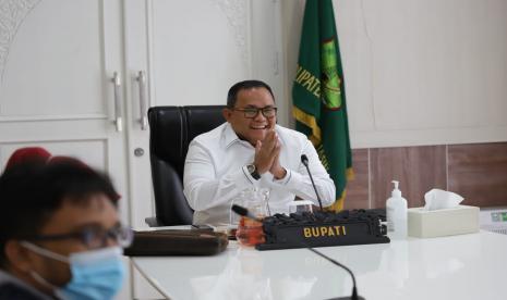 Bupati Muba Dr Dodi Reza Alex Noerdin Lic Econ MBA menjadi Kepala Daerah Inovatif Tahun 2020 kategori Kepala Daerah Terkomitmen dan Paparan Terbaik.