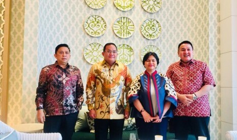 Bupati Musi Banyuasin (Muba) Dodi Reza Alex bertemu Konsulat Jendral (Konjen) Republik Indonesia untuk Amerika Serikat berkedudukan di Houston Nana Yuliana, Senin (18/2). Bupati Muba didampingi Wakil Ketua Kadin Pusat bidang energi Halim Kalla.