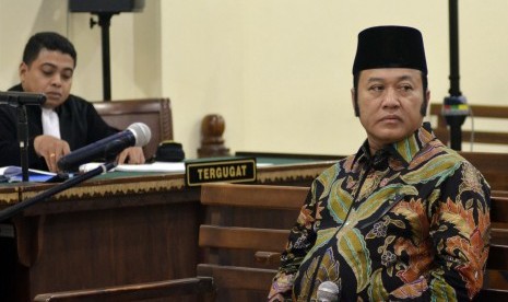 Sidang Zainudin Hasan: Bupati Nonaktif Lampung Selatan Zainudin menjalani sidang di Pengadilan Tipikor Bandar Lampung, Lampung, Senin (4/3/2019).