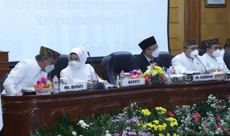 Bupati Serang Ratu Tatu Chasanah saat memberikan sambutan pada Rapat Paripurna Peringatan Hari Ulang Tahun Kabupaten Serang di Gedung DPRD Kabupaten Serang, Jumat (8/10). 