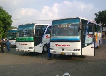 Bus dan armada angkutan lain di terminal Magelang siap melayani pemudik.