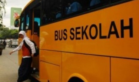 Bus Sekolah