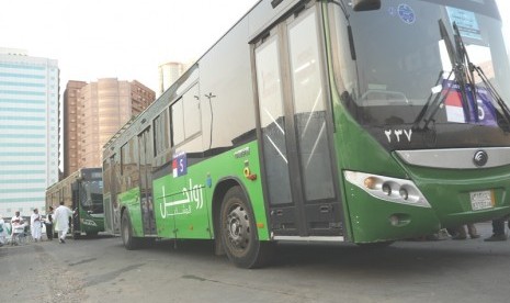 Bus shalawat di Terminal Syaib Amir, Makkah