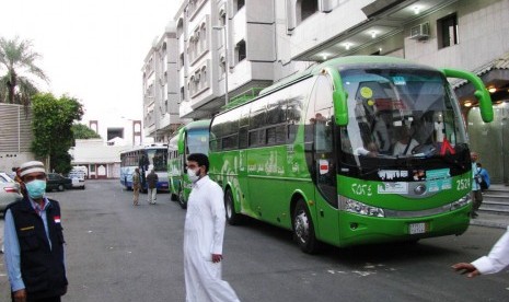 Bus Shalawat Haji Indonesia