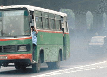 Bus tak laik jalan (ilustrasi)