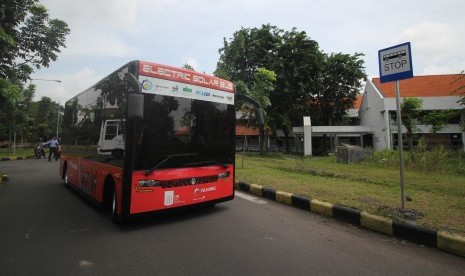 Ilustrasi suasana kampus ITS.